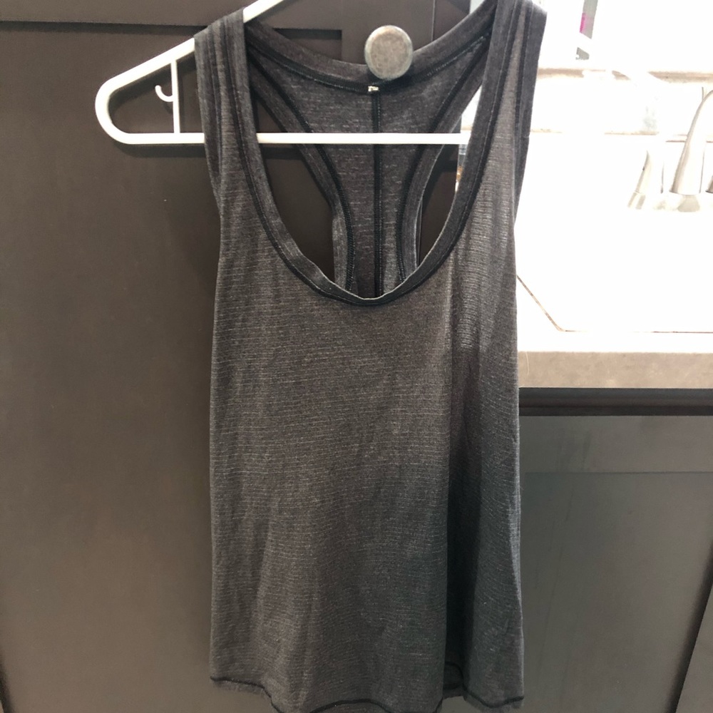 Lululemon Racerback size 6